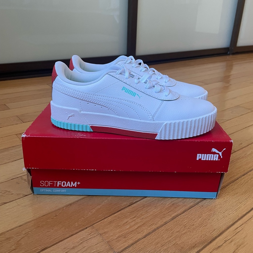 Puma Sneakers